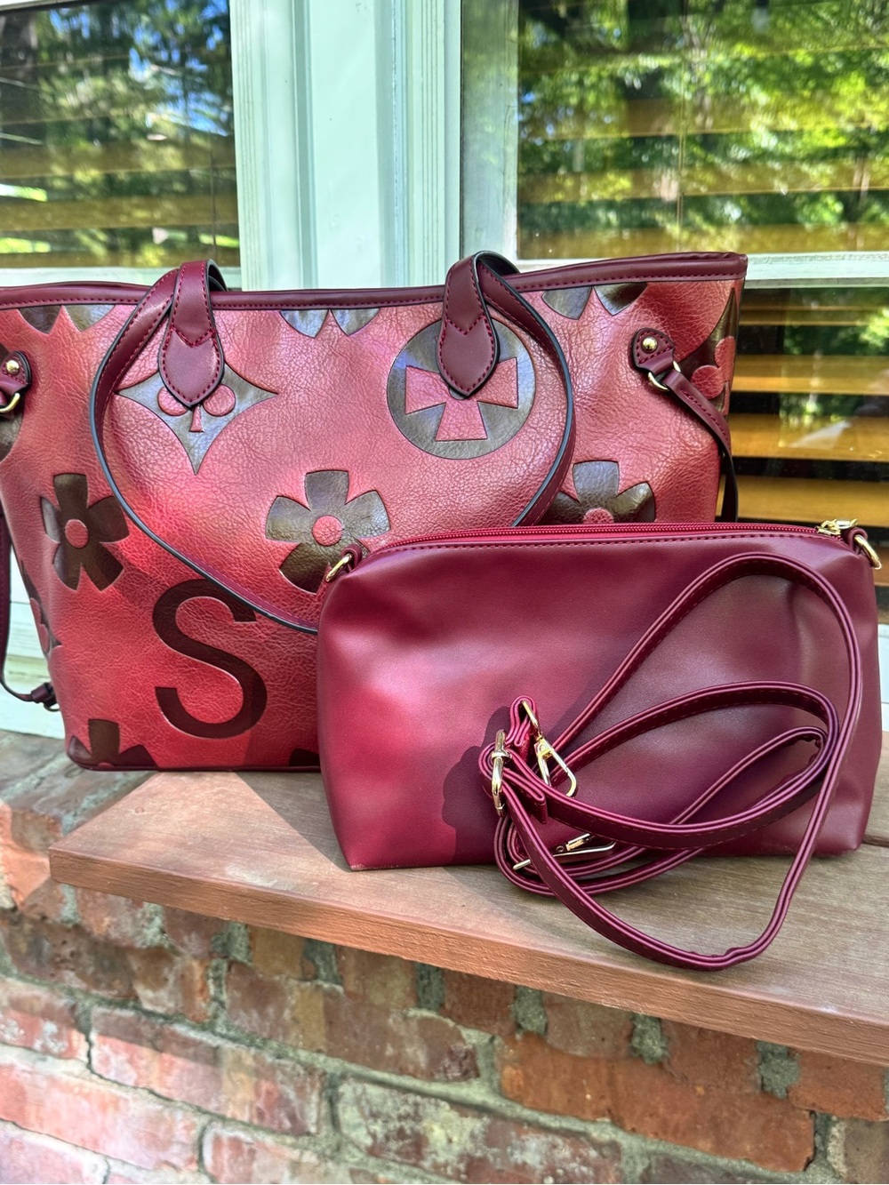 Red Embossed Floral Vegan Leather Tote with Contrast Accents - Picture 12 of 17